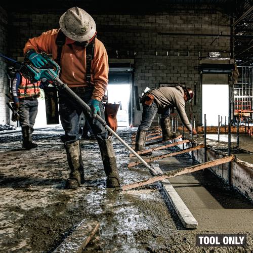 Makita VL001GZ Action Shot 7 - Thumbnail