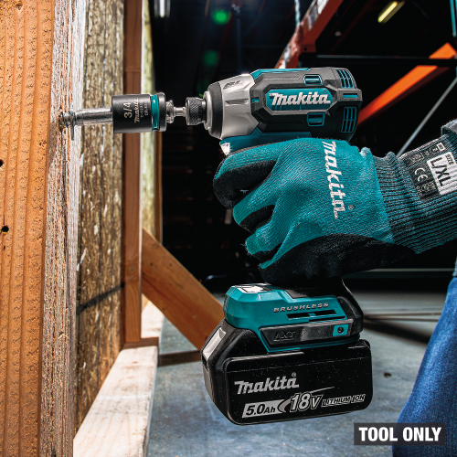 Makita XDT21Z Action Shot 6 - Thumbnail
