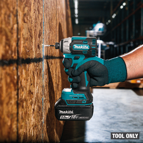 Makita XDT21Z Action Shot 2 - Thumbnail