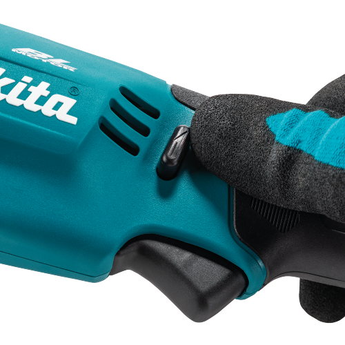 Makita XLT03Z Feature Shot (fastening direction switch) - Thumbnail