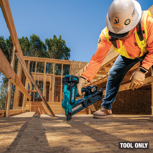 Makita XNB09Z Action Shot 3 - Thumbnail