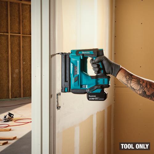Makita XNB01Z Action Shot 6 - Thumbnail