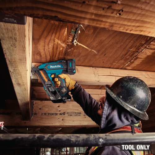 Makita XNB09Z Action Shot 2 - Thumbnail