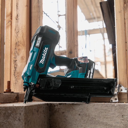 Makita XNB03M1 Beauty Shot 1 - Thumbnail