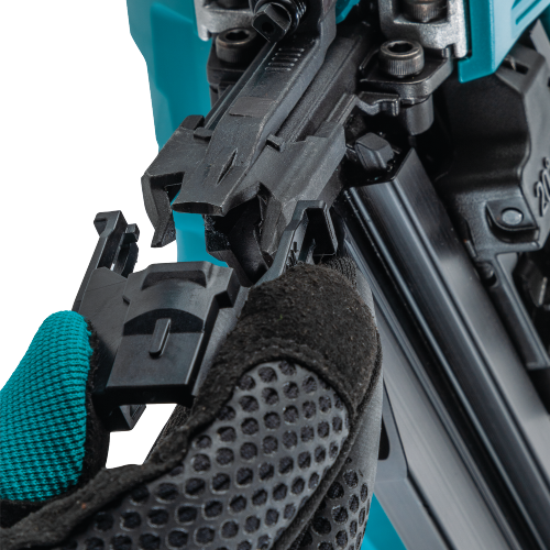 Makita XNB07Z Feature Shot (nose cover) - Thumbnail