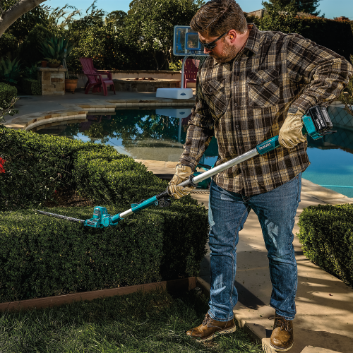 Makita XNU05SM1 Action Shot 5 (OPE THD 20260 - Thumbnail