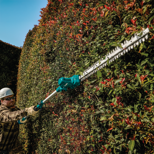Makita XNU05SM1 Action Shot 1 (OPE THD 2026) - Thumbnail