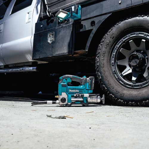 Makita XPG01R Beauty Shot 1 (automotive) - Thumbnail