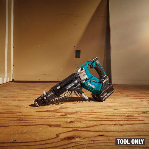Makita XRF04Z Beauty Shot 1 - Thumbnail