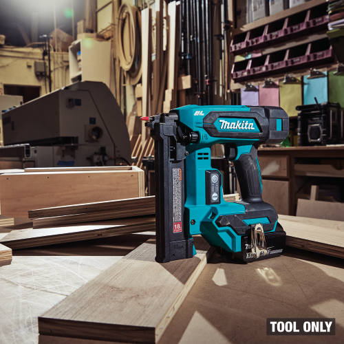 Makita XTS02Z Beauty Shot 1 - Thumbnail