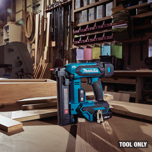 Makita XTS02Z Beauty Shot 2 - Thumbnail