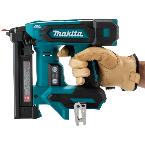 Makita XTS02Z Feature Shot (ergonomics) - Thumbnail